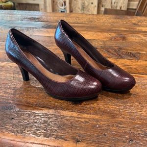 Clarks Tempt Appeal Women’s Heels. Size 7.